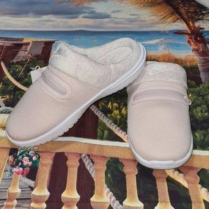 Nike Slippers Burrow Slides Soft Cozy Size 8